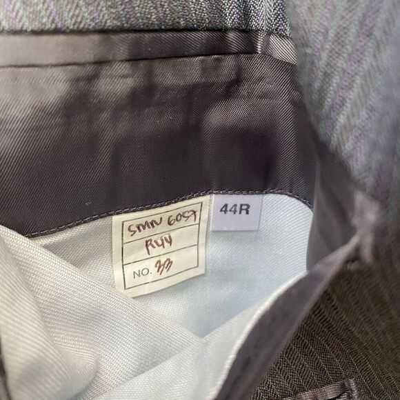 J Lawrence for men 44R 2 piece 100% wool suit 38/32 pants grey w/pin stripe - Picture 9 of 15